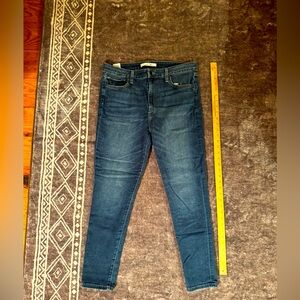 Joe’s Jeans Skinny Ankle size 32